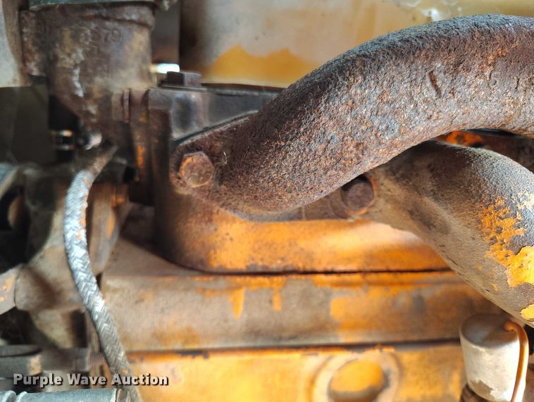 image for item DT0817 International 2444 tractor