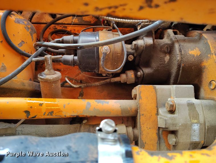 image for item DT0817 International 2444 tractor