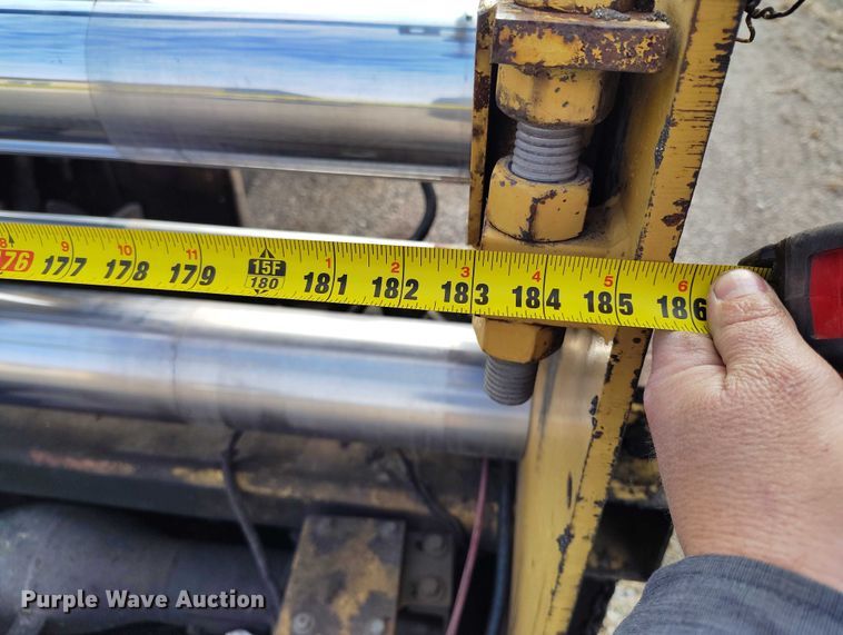 image for item DT0818 Caterpillar AP-800 paver