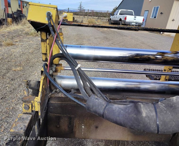 image for item DT0818 Caterpillar AP-800 paver