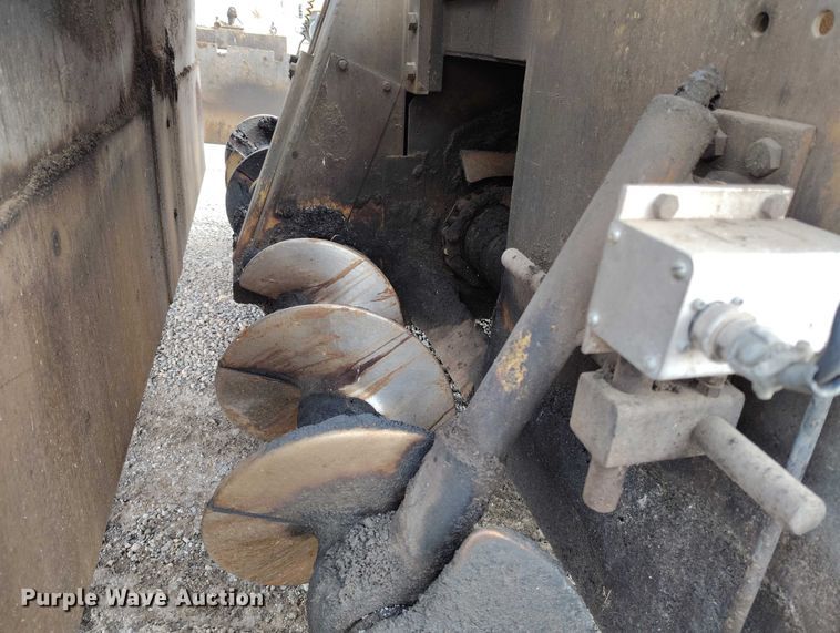 image for item DT0818 Caterpillar AP-800 paver