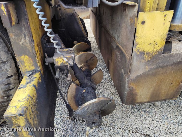 image for item DT0818 Caterpillar AP-800 paver