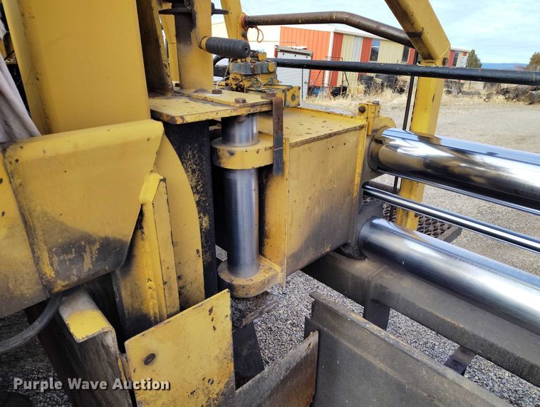 image for item DT0818 Caterpillar AP-800 paver