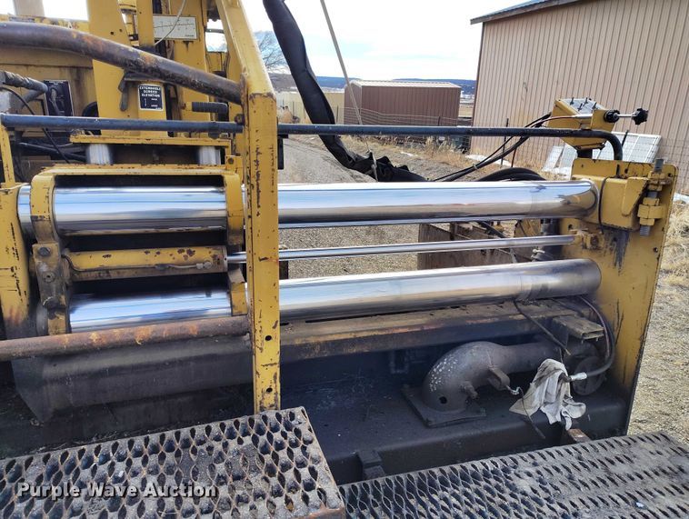 image for item DT0818 Caterpillar AP-800 paver