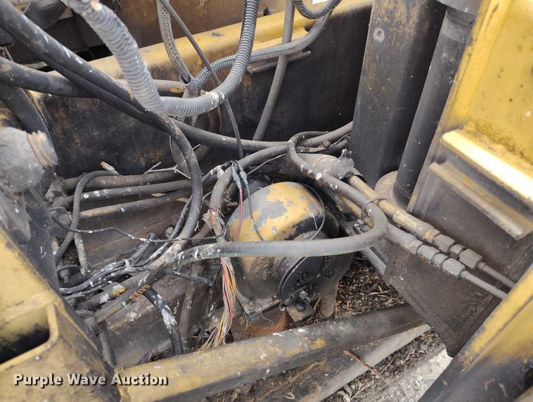 image for item DT0818 Caterpillar AP-800 paver