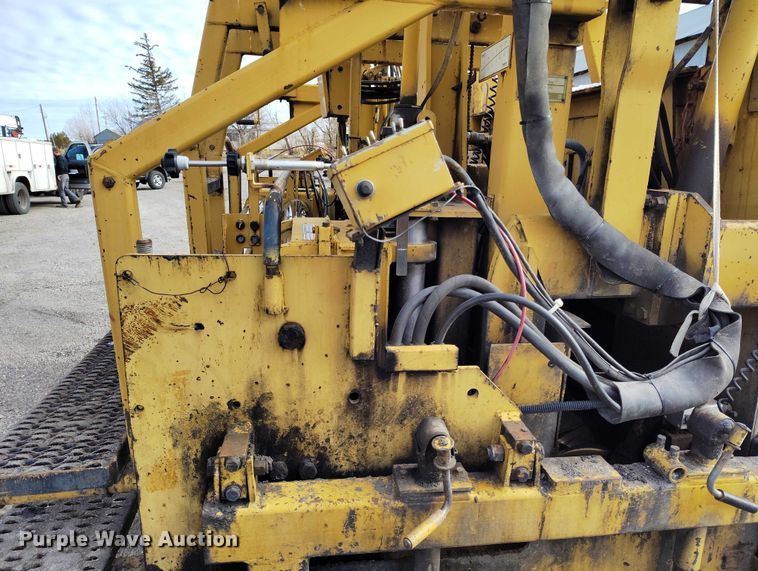 image for item DT0818 Caterpillar AP-800 paver