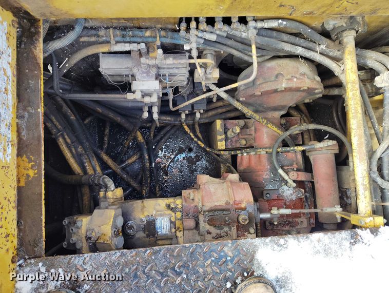 image for item DT0818 Caterpillar AP-800 paver