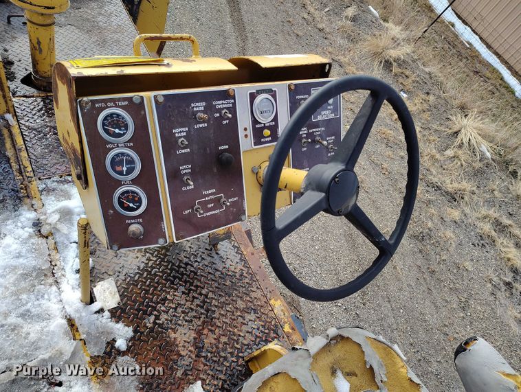 image for item DT0818 Caterpillar AP-800 paver