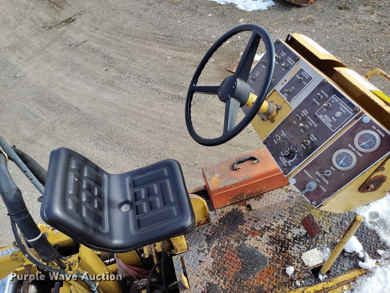 image for item DT0818 Caterpillar AP-800 paver