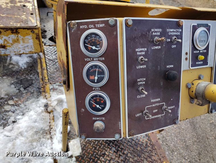 image for item DT0818 Caterpillar AP-800 paver