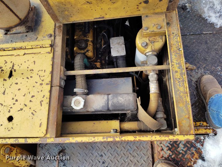 image for item DT0818 Caterpillar AP-800 paver