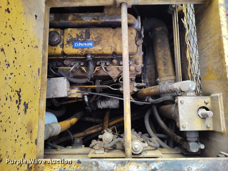 image for item DT0818 Caterpillar AP-800 paver