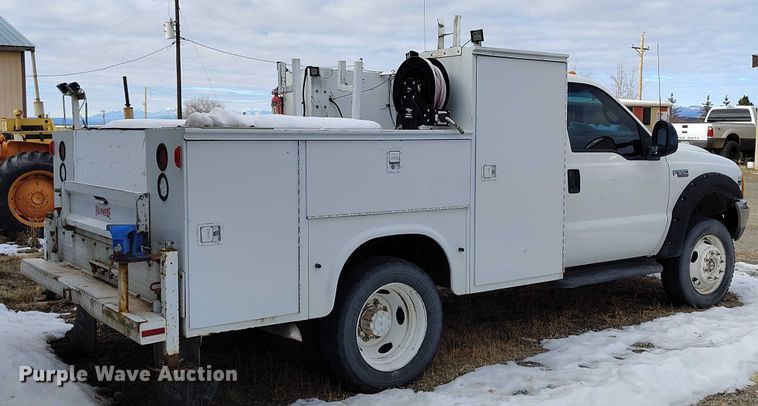 image for item DT0819 1999 Ford F550 utility / service truck