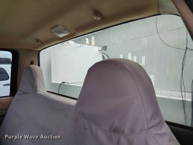 image for item DT0819 1999 Ford F550 utility / service truck