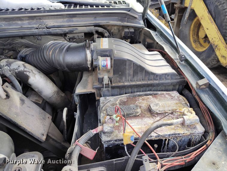 image for item DT0819 1999 Ford F550 utility / service truck