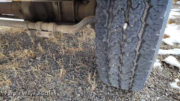 image for item DT0819 1999 Ford F550 utility / service truck