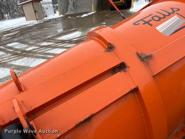 image for item DT6473 2011 International 7600 dump truck