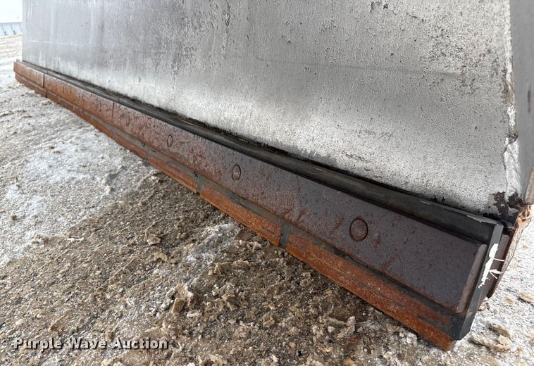 image for item DT6473 2011 International 7600 dump truck