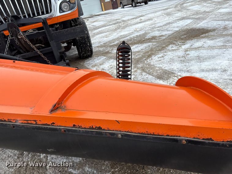 image for item DT6473 2011 International 7600 dump truck