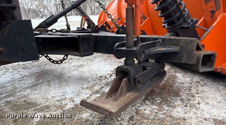 image for item DT6473 2011 International 7600 dump truck