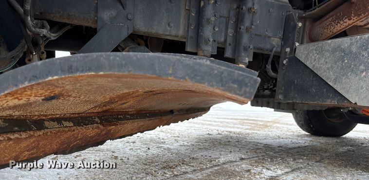 image for item DT6473 2011 International 7600 dump truck