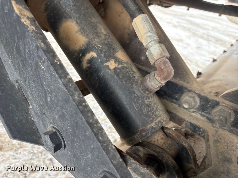 image for item DT6473 2011 International 7600 dump truck