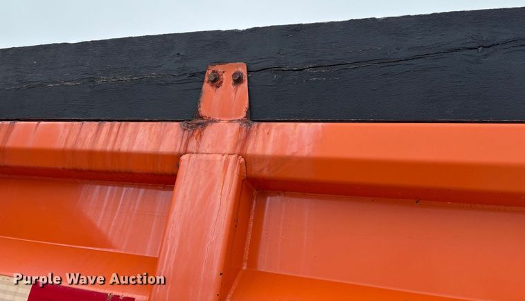 image for item DT6473 2011 International 7600 dump truck