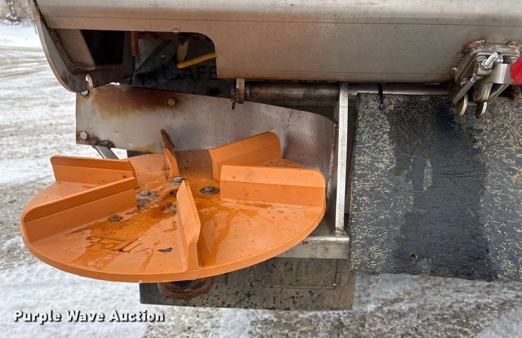 image for item DT6473 2011 International 7600 dump truck