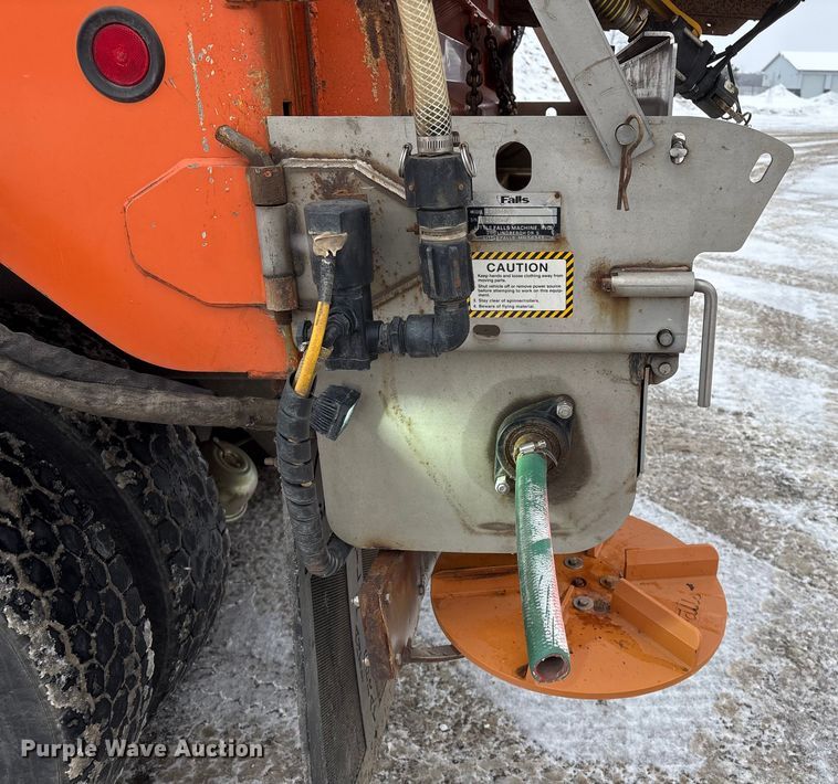 image for item DT6473 2011 International 7600 dump truck