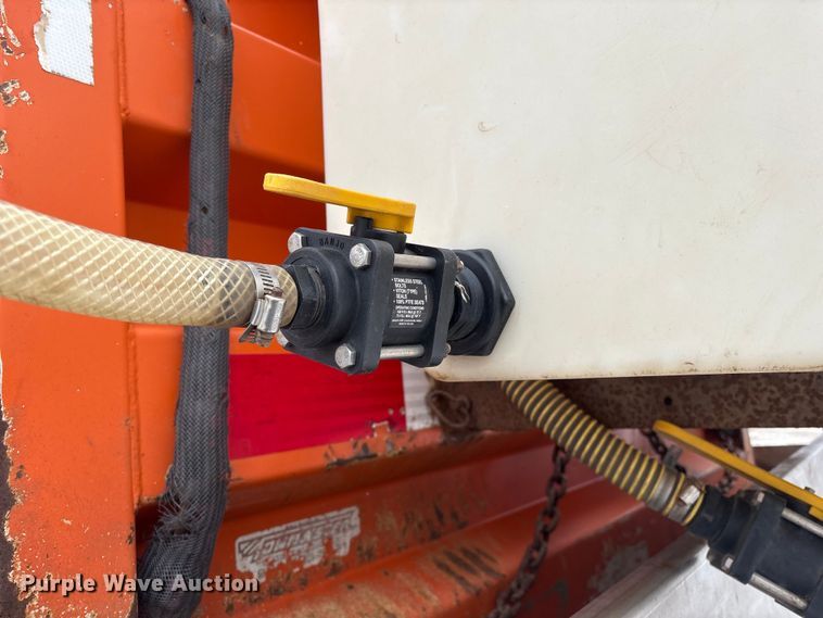 image for item DT6473 2011 International 7600 dump truck