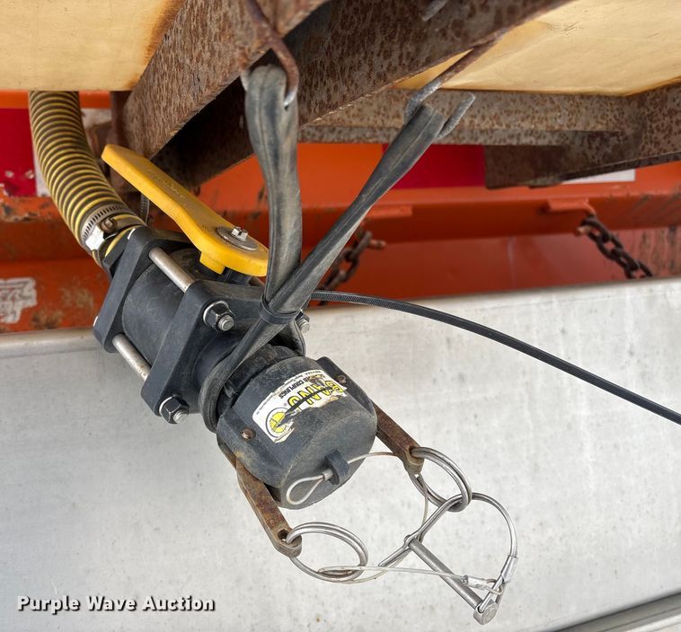 image for item DT6473 2011 International 7600 dump truck