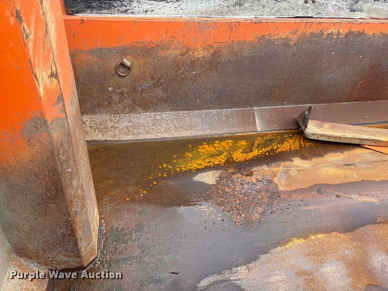 image for item DT6473 2011 International 7600 dump truck