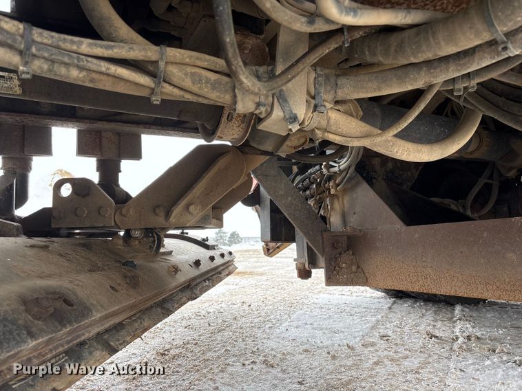 image for item DT6473 2011 International 7600 dump truck