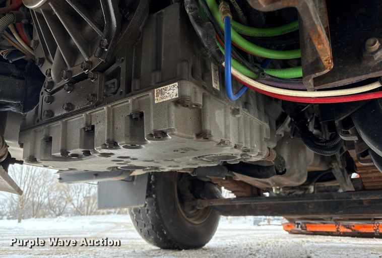 image for item DT6473 2011 International 7600 dump truck