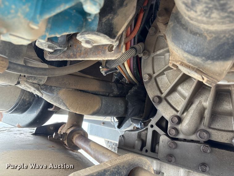 image for item DT6473 2011 International 7600 dump truck