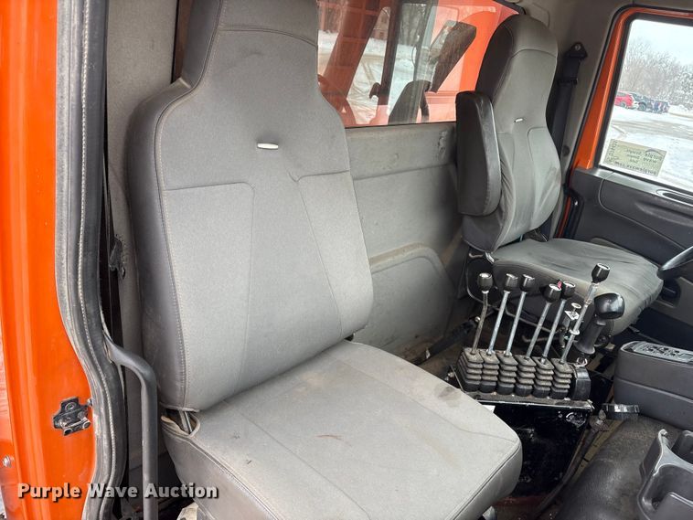 image for item DT6473 2011 International 7600 dump truck