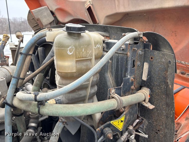 image for item DT6473 2011 International 7600 dump truck