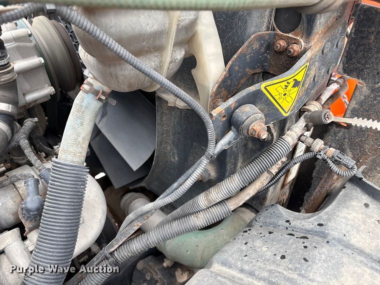 image for item DT6473 2011 International 7600 dump truck