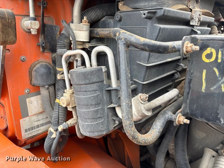 image for item DT6473 2011 International 7600 dump truck