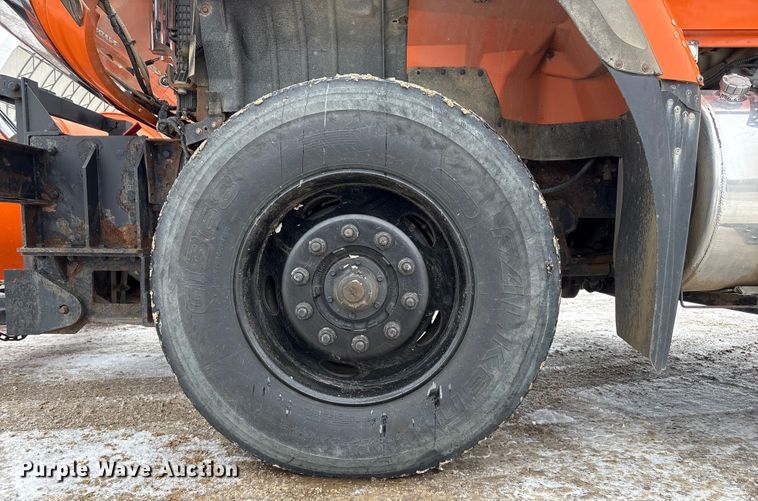 image for item DT6473 2011 International 7600 dump truck