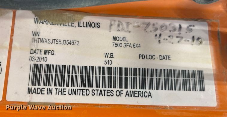 image for item DT6473 2011 International 7600 dump truck