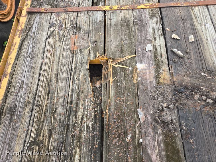 image for item DU2582 2002 Rolls Rite equipment trailer