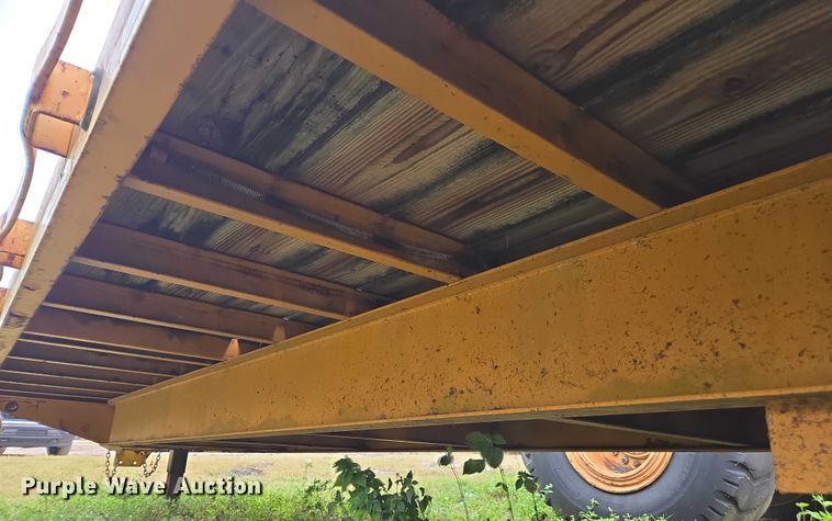 image for item DU2582 2002 Rolls Rite equipment trailer
