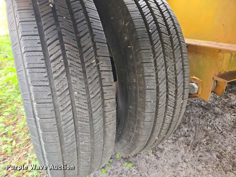 image for item DU2582 2002 Rolls Rite equipment trailer