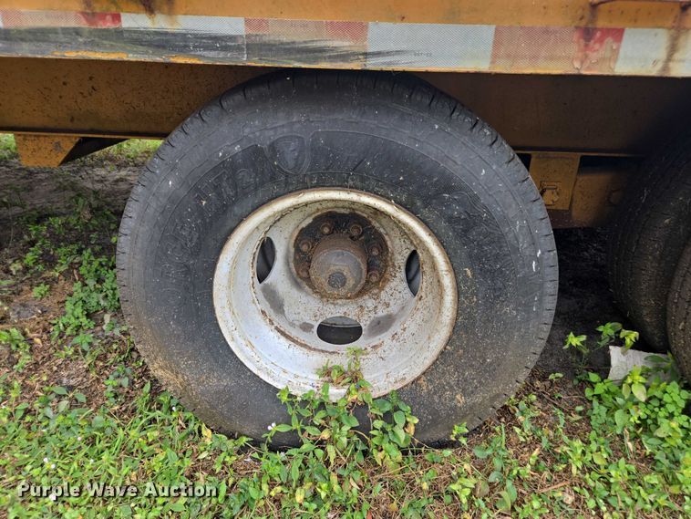 image for item DU2582 2002 Rolls Rite equipment trailer