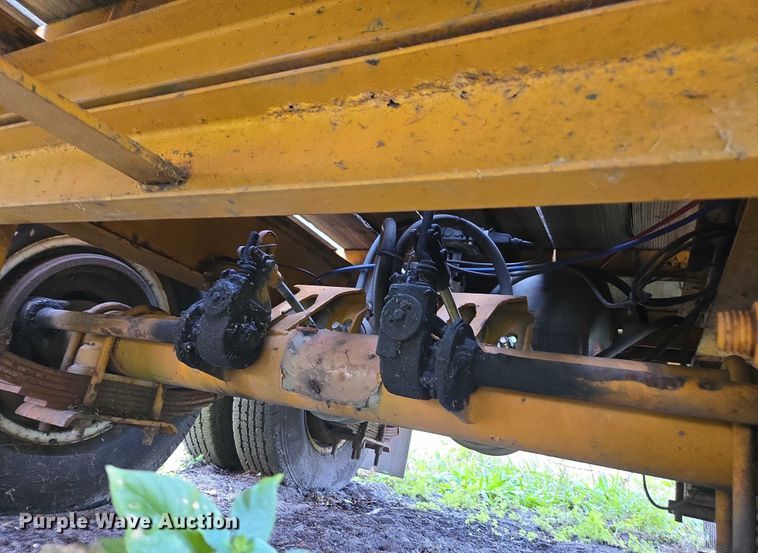 image for item DU2582 2002 Rolls Rite equipment trailer