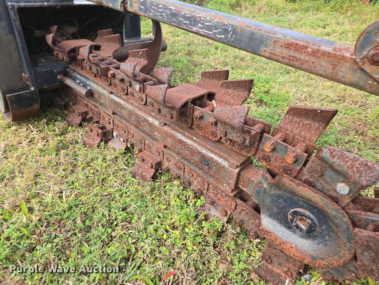 image for item DU2584 Bradco 617 skid steer trencher
