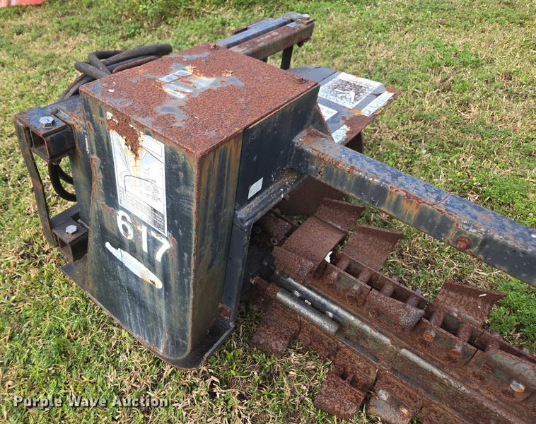image for item DU2584 Bradco 617 skid steer trencher