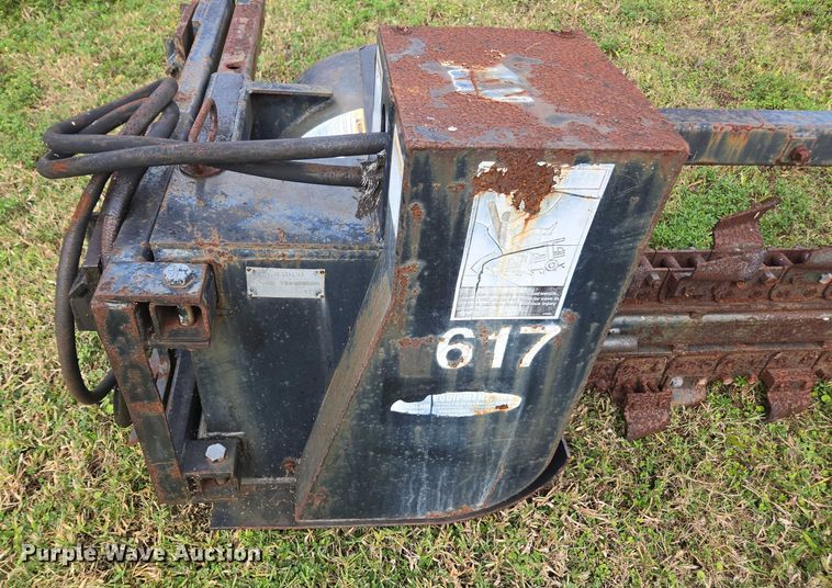 image for item DU2584 Bradco 617 skid steer trencher