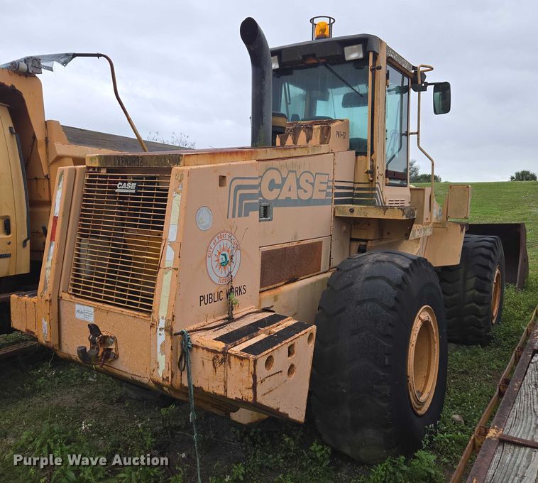 image for item DU2585 2001 Case 821C wheel loader